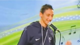 اتحداك متضحك