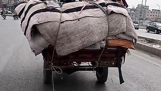 Wondering jugaad on rickshaw