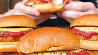 High Protein & Low Calorie Chicken. Parm Sandwich