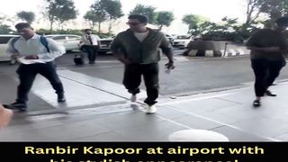 Ranbir Kapoor at airport with his stylish appearance! #ranbirkapoor #shorts #short #trending #viral #bollywood #shortvideo