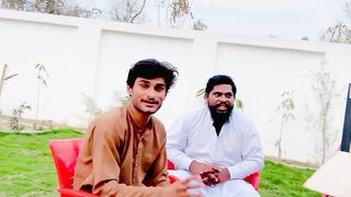 Khizar bhai ko gift deya