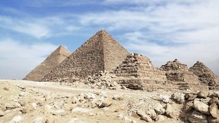 Wonders of the Ancient World: Exploring The Great Pyramids of Giza, Egypt