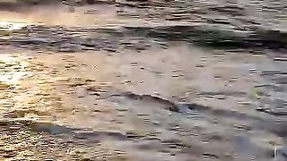 صوت البحر مع غروب الشمس The sound of the sea at sunset
