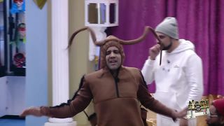 بسام الحمراوي يصدم الممثلين أنا قرلو مظلوم عبثت بيه الدنيا... أنا خنفوسة مفعوصة