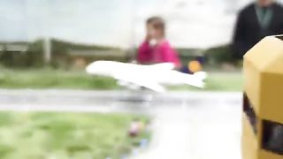 فشل هبوط نموذج طائرة إيرباص من شركة لوفتهانزا --✈️