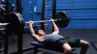 HOW TO PROPERLY BENCH PRESS FOR GROWTH 5 EASY STEPS