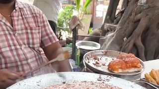 Mumbai's most Famous Masala Vada Pav Or is just overhyped, tell us in the comment section! Kalidas Vada Pav ,