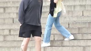 Parkour Prank to Girls