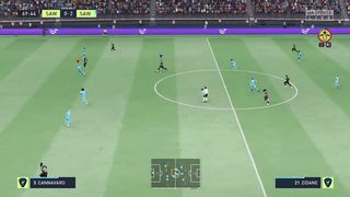 Ronaldinho kills the legend team on (+90min)