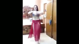 كريزمه في الرقص الساخن