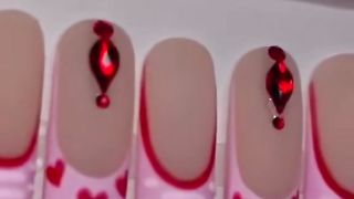 Press on nails