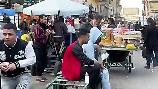 اضحك