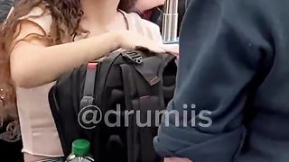 COMO ELE CONSEGUE