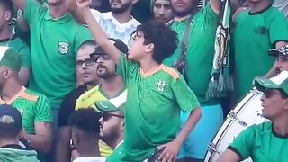 أصغر طفل عاشق للنادي القنيطري
