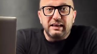 كيف نتعامل مع اطفالنا