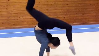 متعة وجمال الجمباز