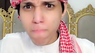 بارق حتى الشمس مو تاركها لحالها ههههههه