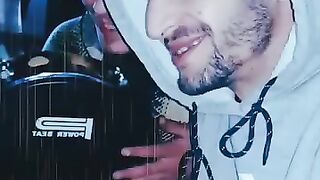 وهاااا بالزبيب تعشيناااا شررر زيدي كبي اتاااي هههه