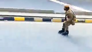 Afghanistan_military_show_in_the_street