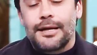 شاهد أحمد حسن وموقف طريف مع العميد حسام حسن المدير الفني لمنتخب مصر ????????.