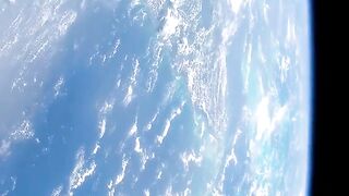 ???????? Is there anything more beautiful than our fragile planet?