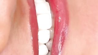 روعة وجمال ابتسامة المشاهير
