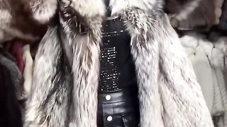 FUR COATS FANS