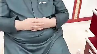 الباندا نام وصحي اخد الكيكه معه