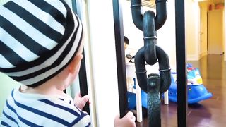 Police story and Peek a boo song _ Nursery Rhymes & Kids Songs