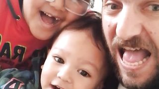 Laugh  اضحك