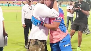 Bade bade deshon mein aisi ???????????????? ???????????????? mulakaatein hoti rehti hai ????????#OneFamily #AaliRe #TATAWPL.