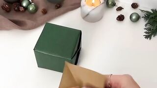 Simple gift wrapping