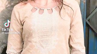 Munkhe Jaan Jaan tun chaen tho QueeN ZainaB