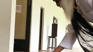 Sadhguru Handles a Cobra
