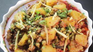 Keema Aloo Matar Recipe by SubhanAllah Nasreen Cooking _ Ramzan Special Recipe.