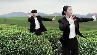 Beauty's dance