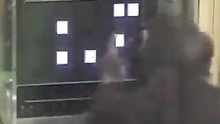 Watch as chimps outperform humans at a memory task