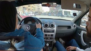 "كيف تتعامل مع توقف السيارة المانيوال