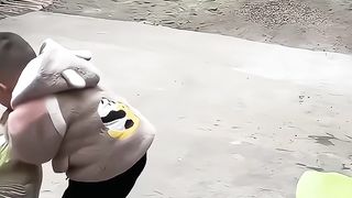 اطفال مضحكة