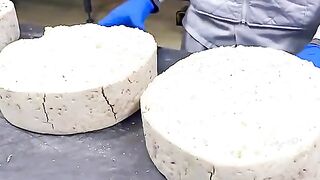 Feet cheese