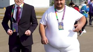 Video by Mr. Putin doing all the dances in the world????????