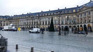 Days In Paris ????