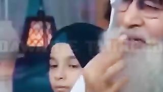 Baba g kuch Naya Liya hain