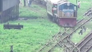 Train snake train movement along a winding track #TrainSnake #WindingTracks #RailwayAdventures
