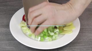 Бататная фунчоза со свининой (Китай).