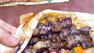 مقصع مضحكة