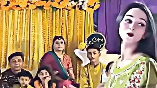Mera Dil ye Pukare Aaja pakistani girl dance