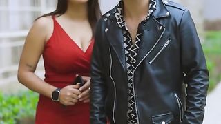 School Friend Ko Saree Me Dekhkr Ki Bezzati #shortvideo