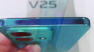 Vivo v25