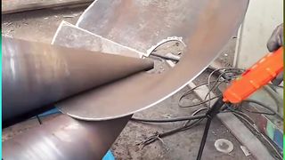 Car Lift  Largest Trucks